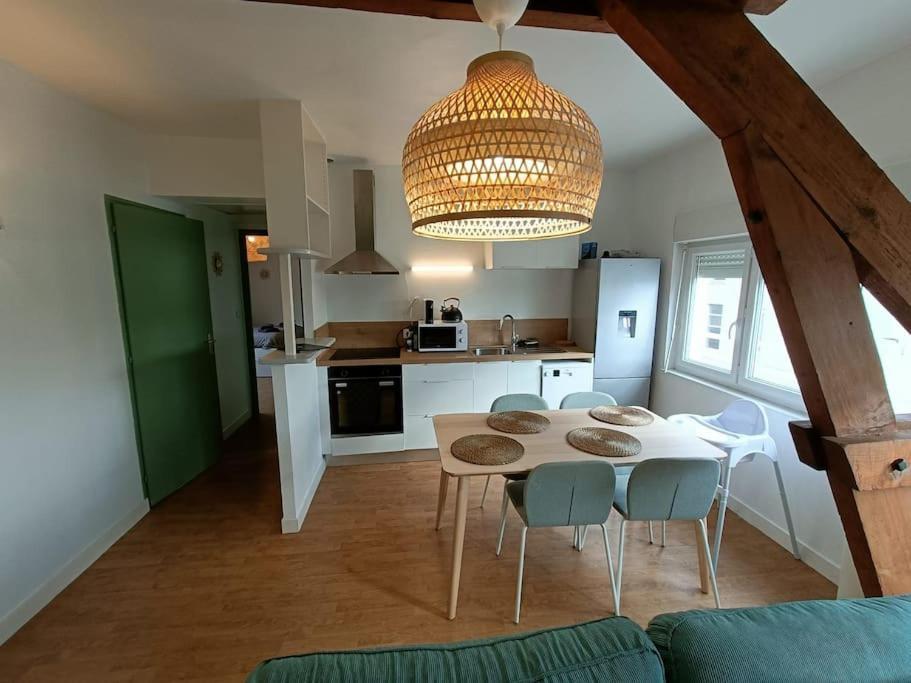 Le Cactus - Gare Lägenhet Angers Exteriör bild